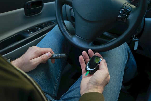 Инструменты для поиска датчика внутри автомобиля