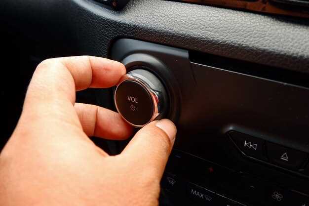 Расположение кнопки на панели приборов