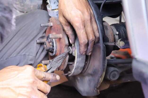 Демонтаж внешних элементов: защита радиатора, облицовки и выхлопной системы